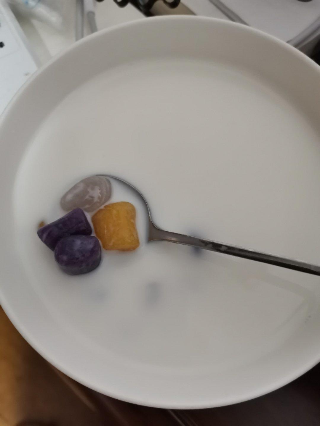 芋圆芒果椰汁西米露