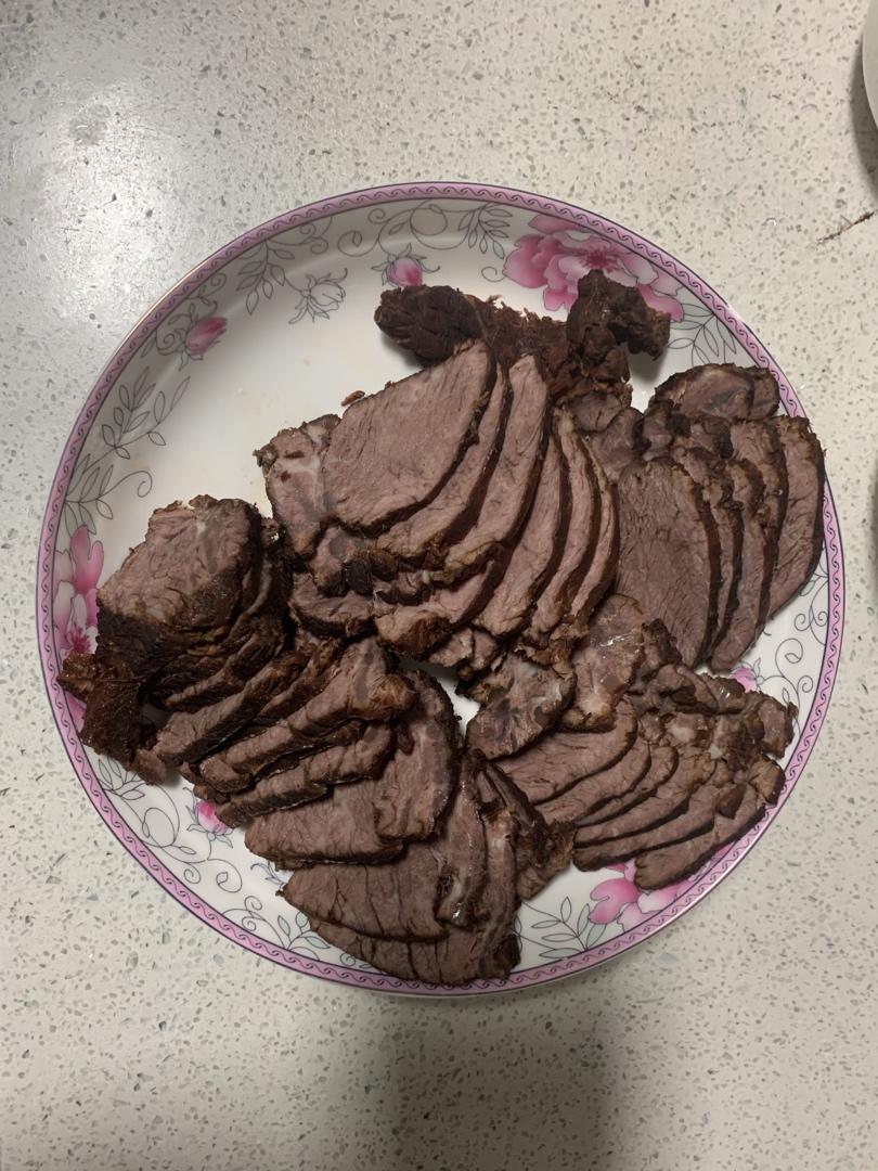 先熬卤汤后卤肉的五香酱卤牛肉（附蘸料配方➕老卤汤保存方法）