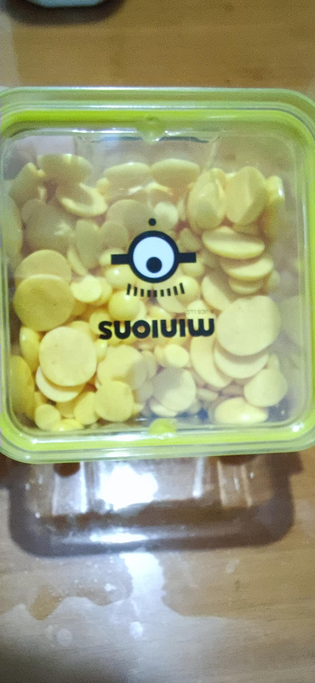 入口即化的无添加蛋黄溶豆