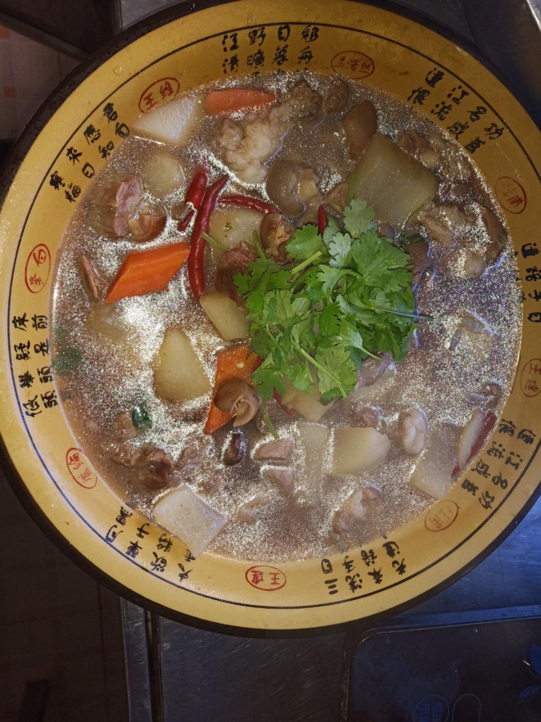 羊肉炖白萝卜