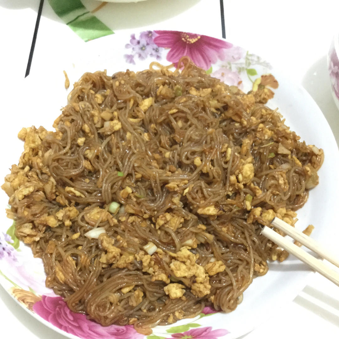 鸡蛋炒粉丝