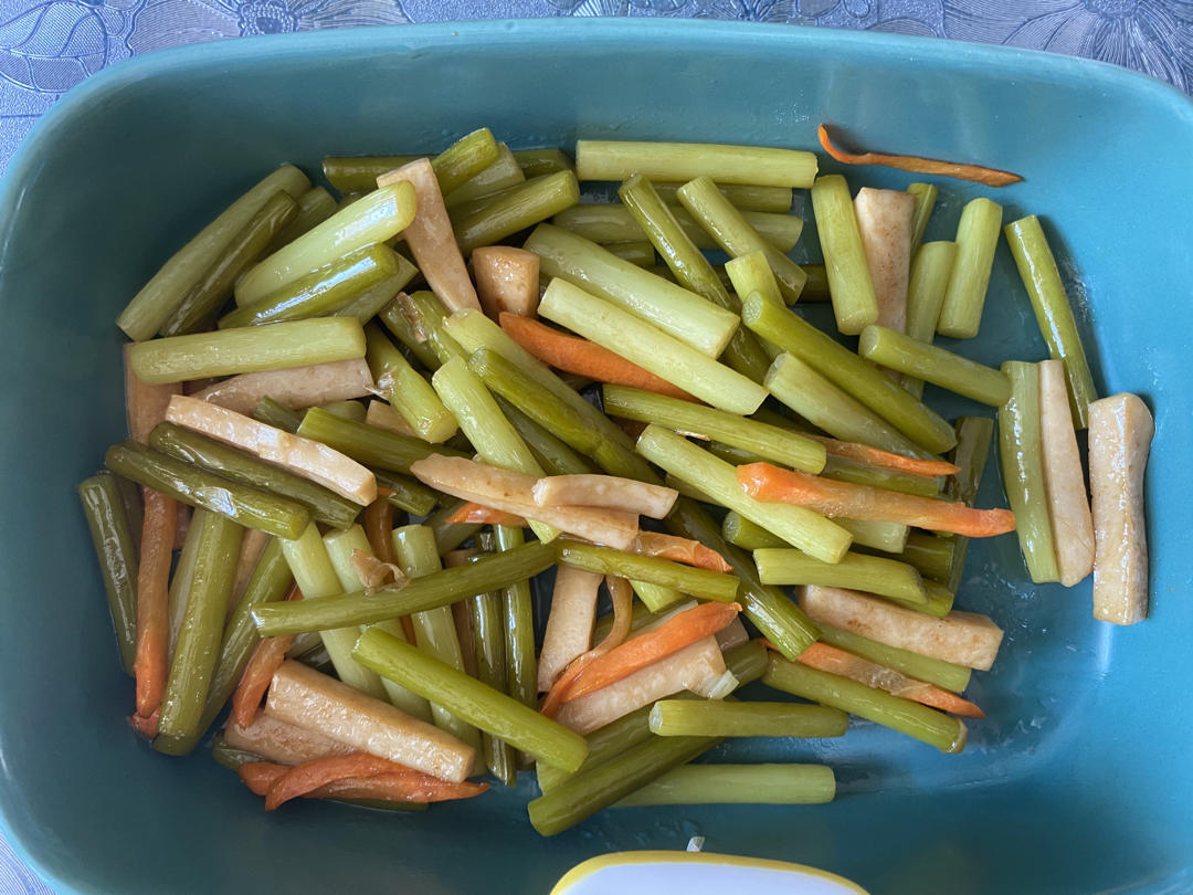 做法简单又下饭的炒蒜苔❗️