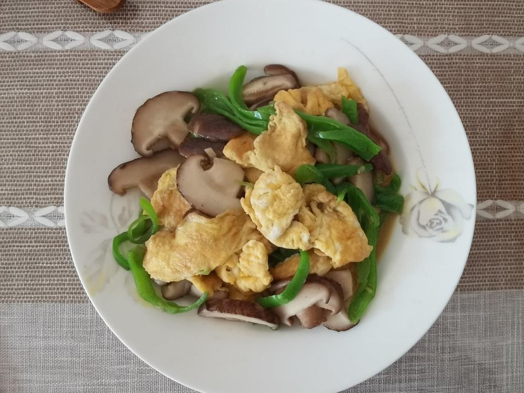 香菇炒鸡蛋