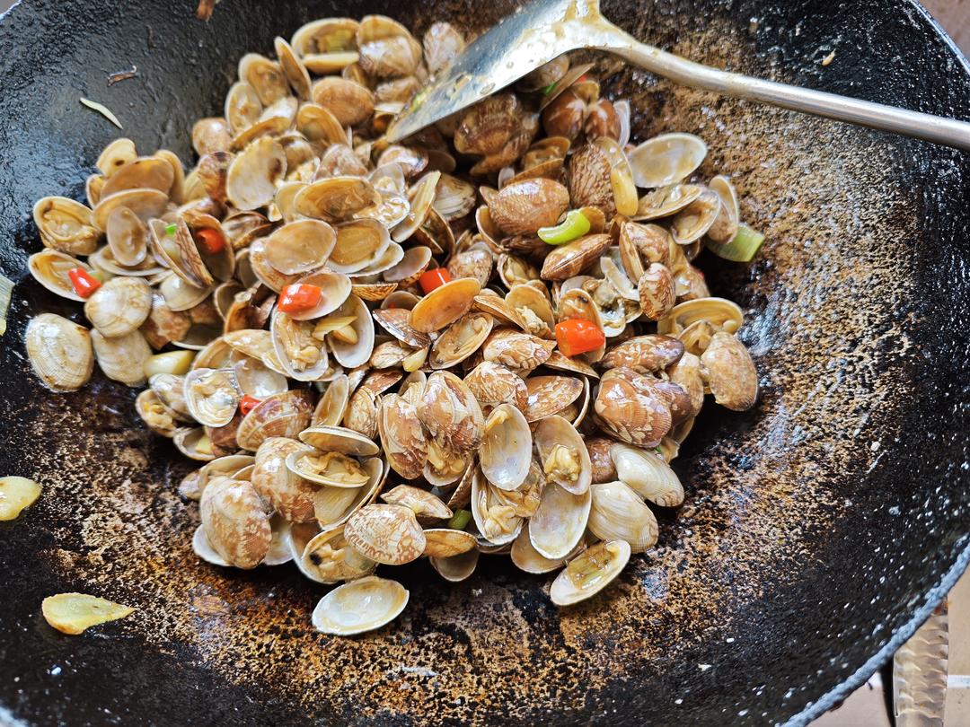 5分钟快手菜❗️秒杀路边摊爆炒花甲～好吃到爆