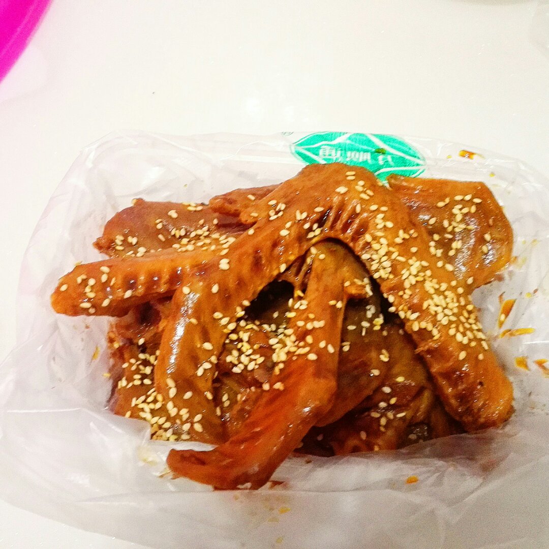 周黑鸭味～～～鸭翅 鸭爪