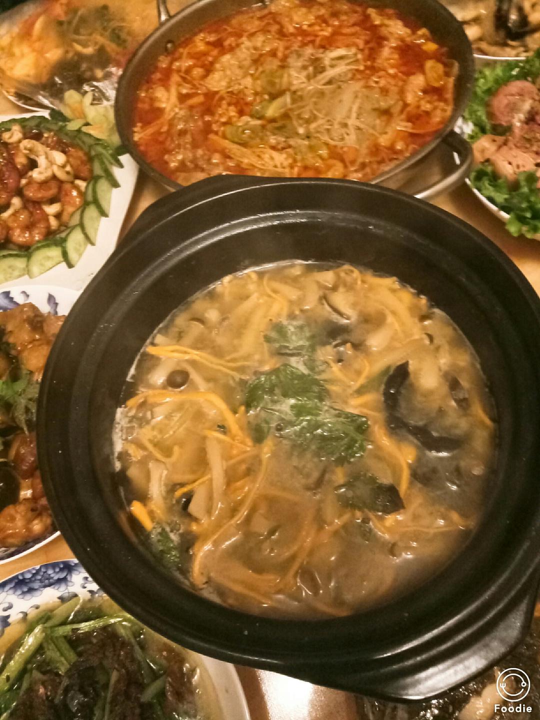 冬日暖汤——菌菇汤