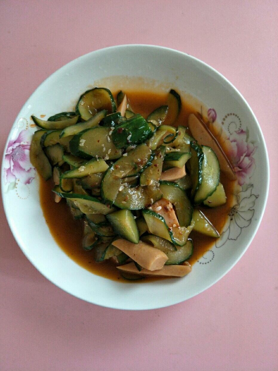 黄瓜炒火腿肠