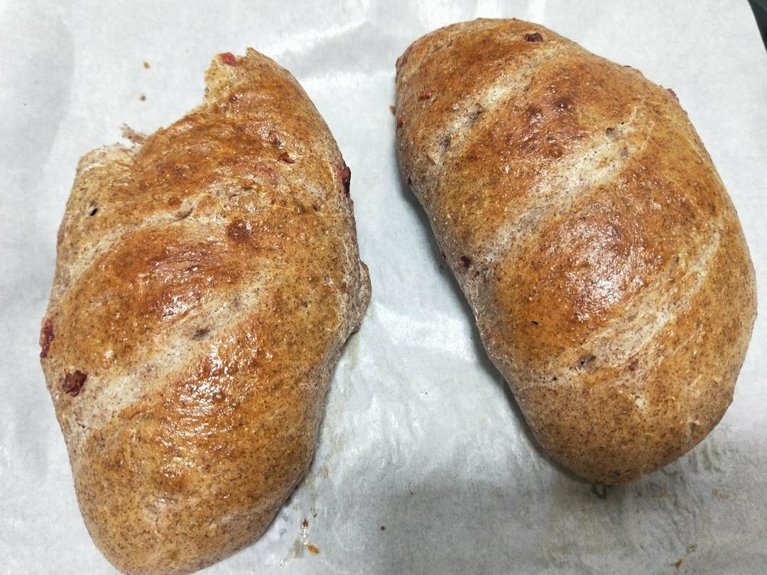 全麦蔓越梅粗粮面包