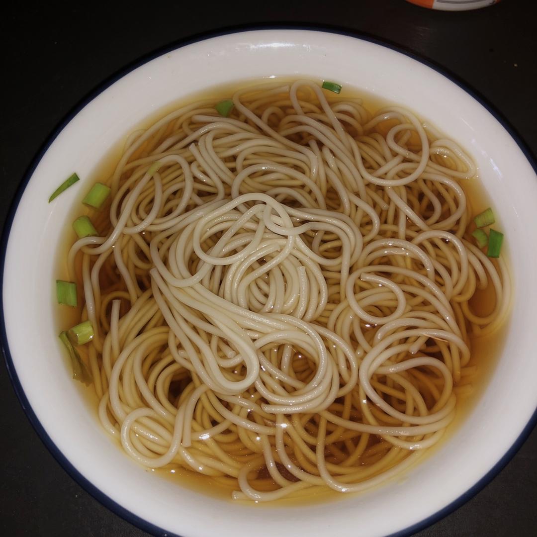 五分钟搞定一碗热乎乎的阳春面