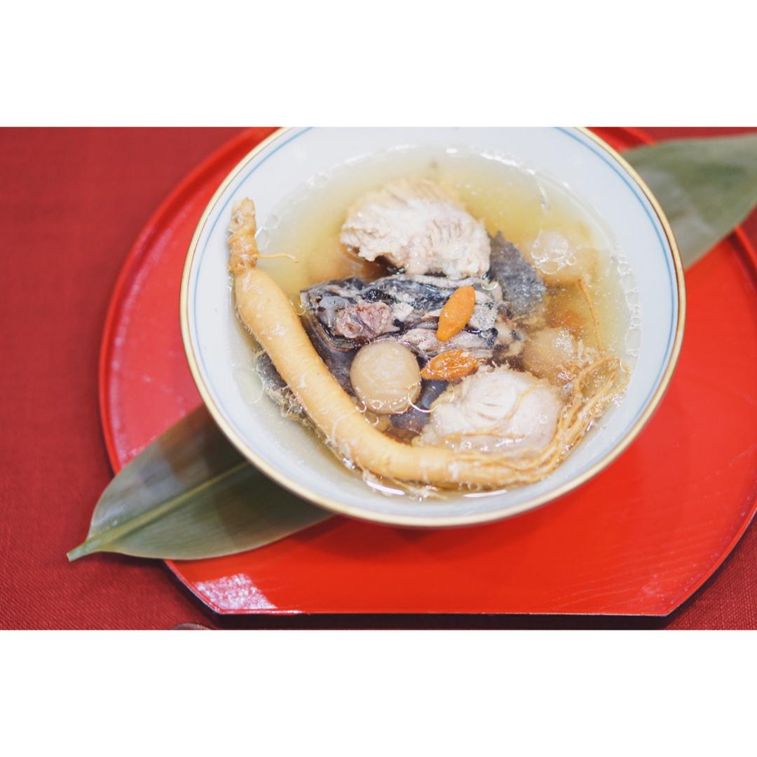人参炖乌鸡