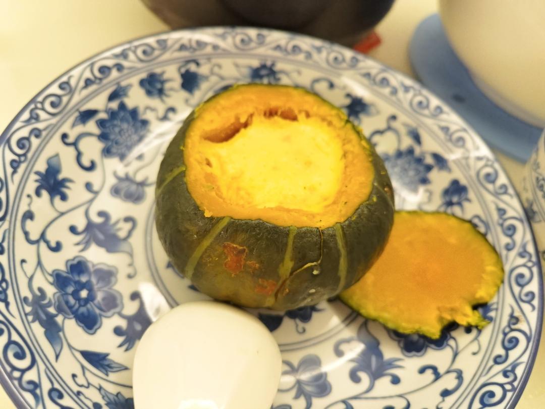 贝贝南瓜蒸蛋