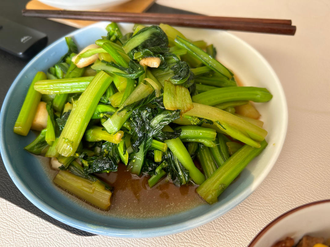 🥬白灼迟菜心🥬—超级简易版❗️一趟热水一瓣蒜一口热油和生抽蚝油就能做好❗️