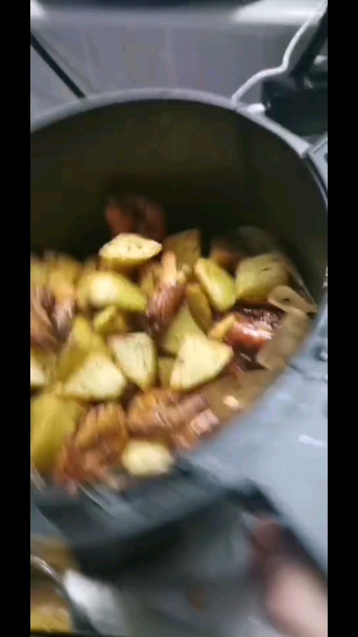 空气炸锅版烤薯角（烤土豆）