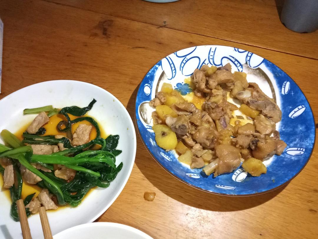土豆焖鸡腿