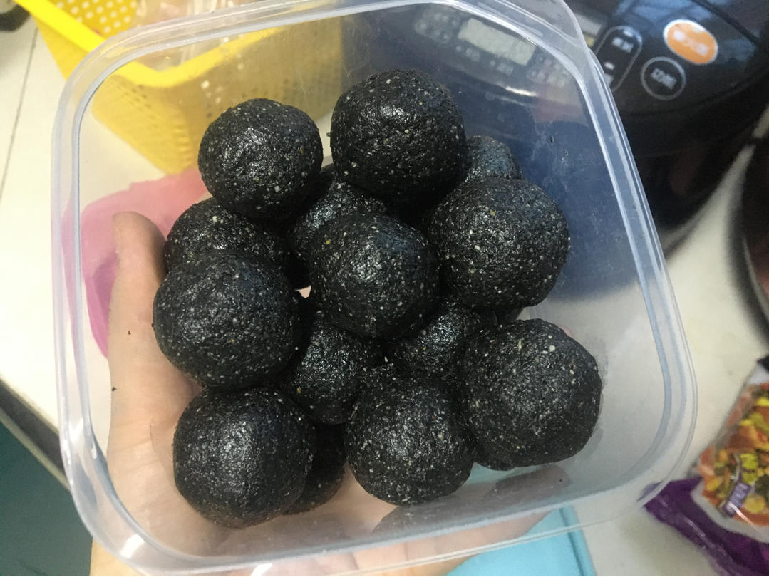 不蒸不晒的秘制乌发养颜黑芝麻丸