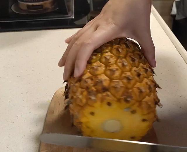 沉浸式切菠萝的做法