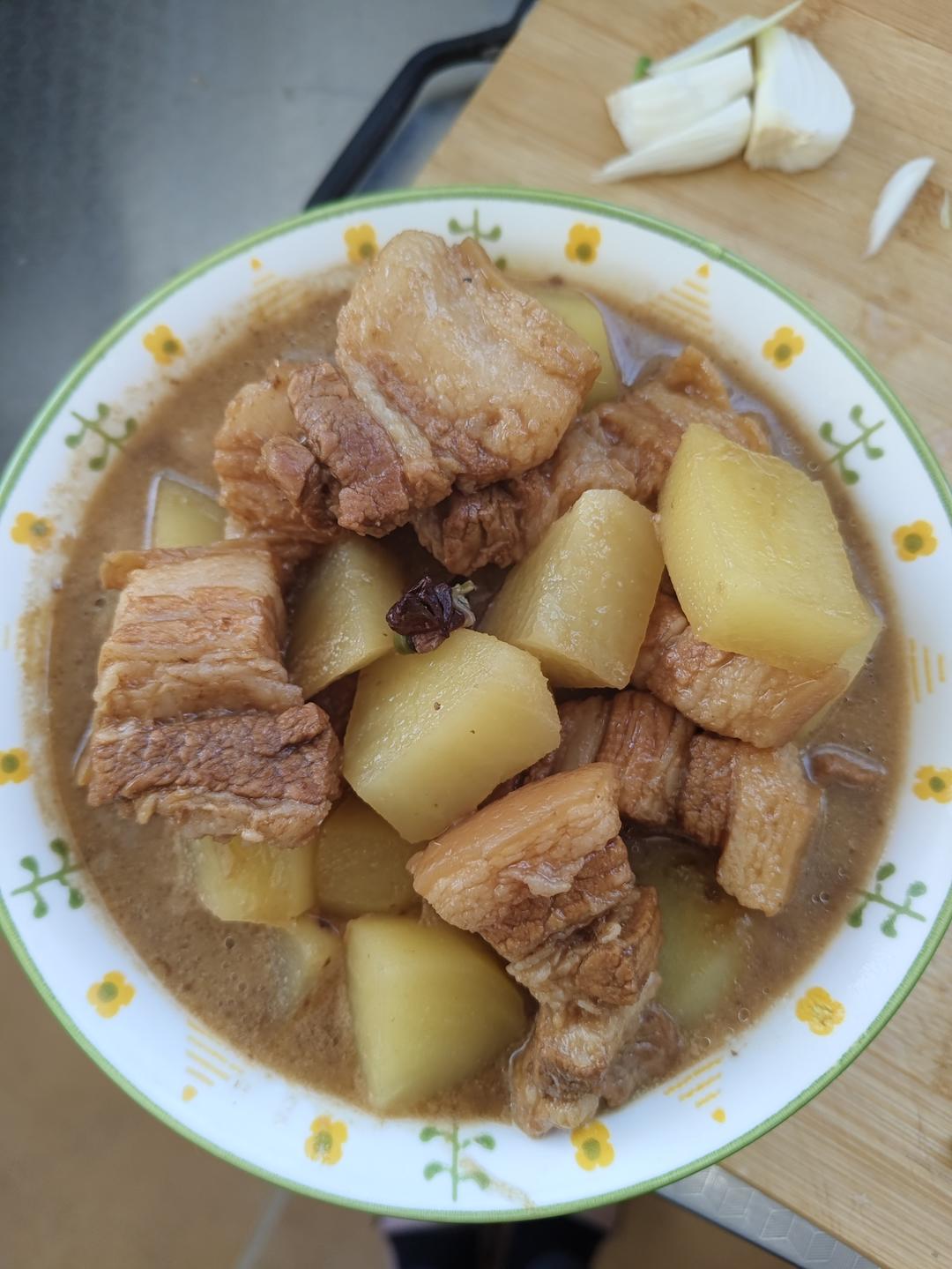 红烧肉炖土豆（丝毫不腻）