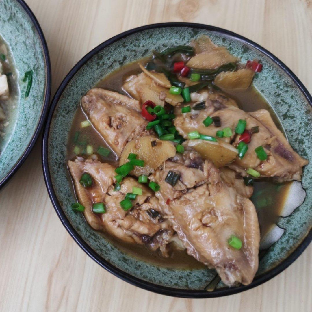 外婆教我的红烧鸡翅·连汤汁都狠好吃！！！