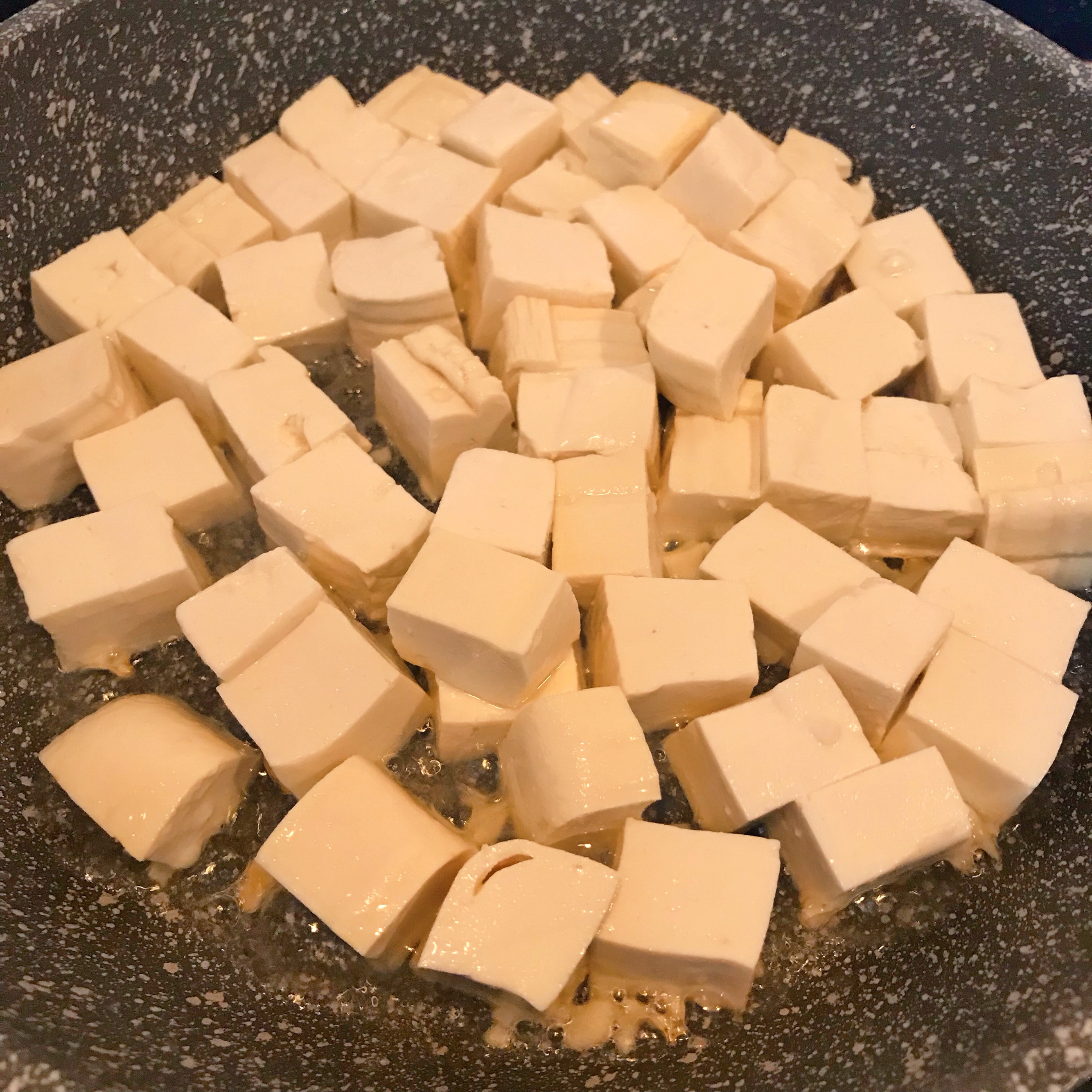 口蘑红烧豆腐的做法 步骤4