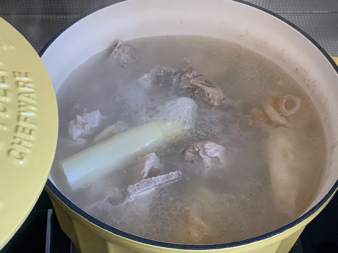 酸辣豆花鱼【4月北鼎珐琅锅食谱】