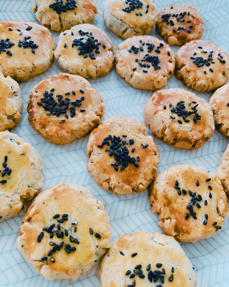 美味花生小小酥