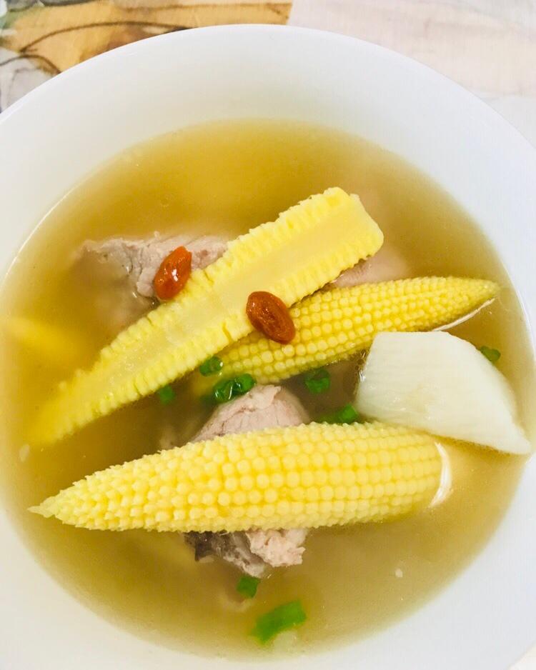 大雪3456做的玉米笋排骨汤