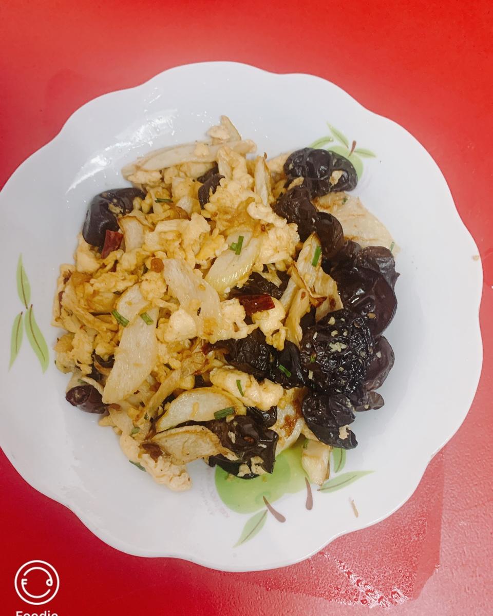 茭白炒鸡蛋