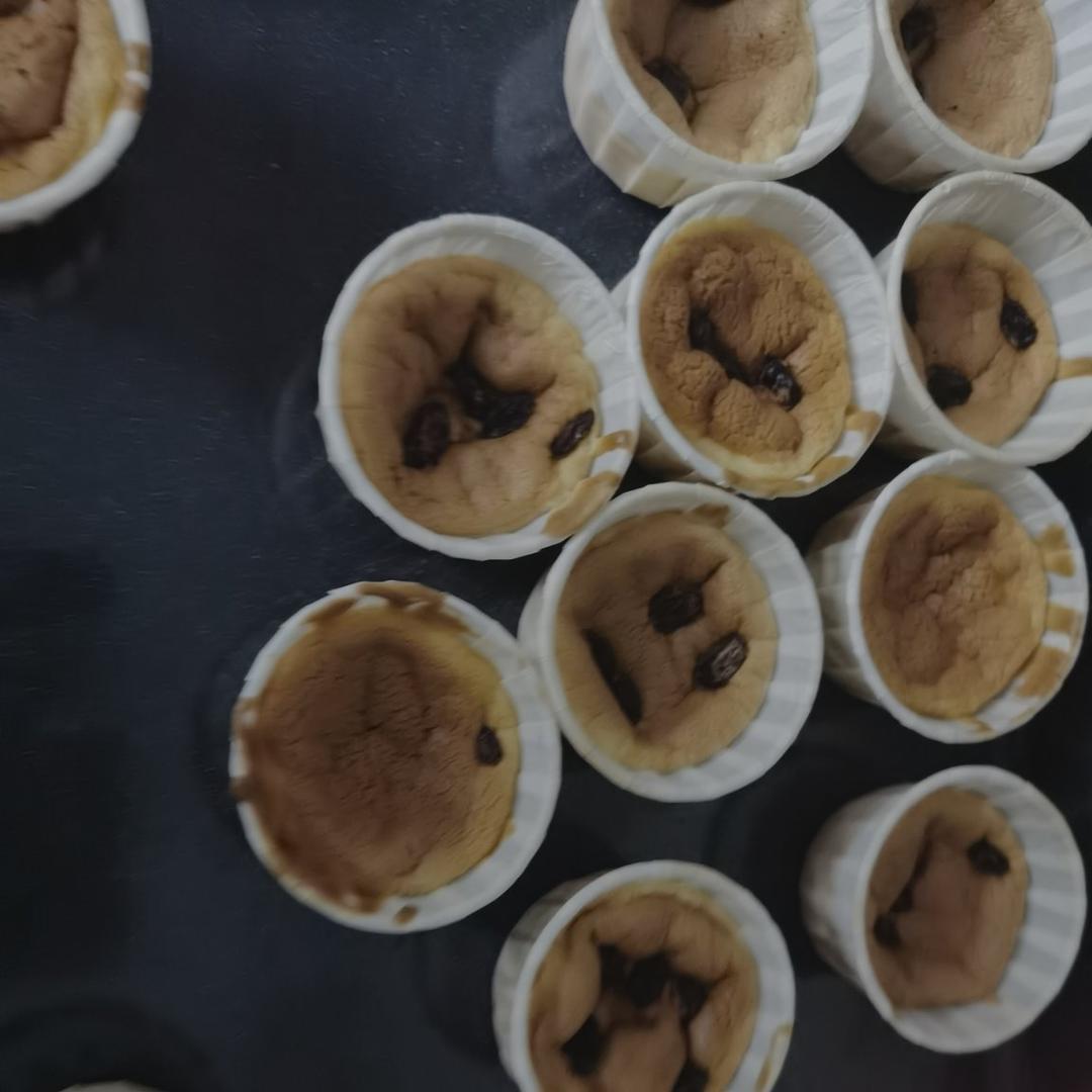 不塌不凹的纸杯戚风蛋糕
