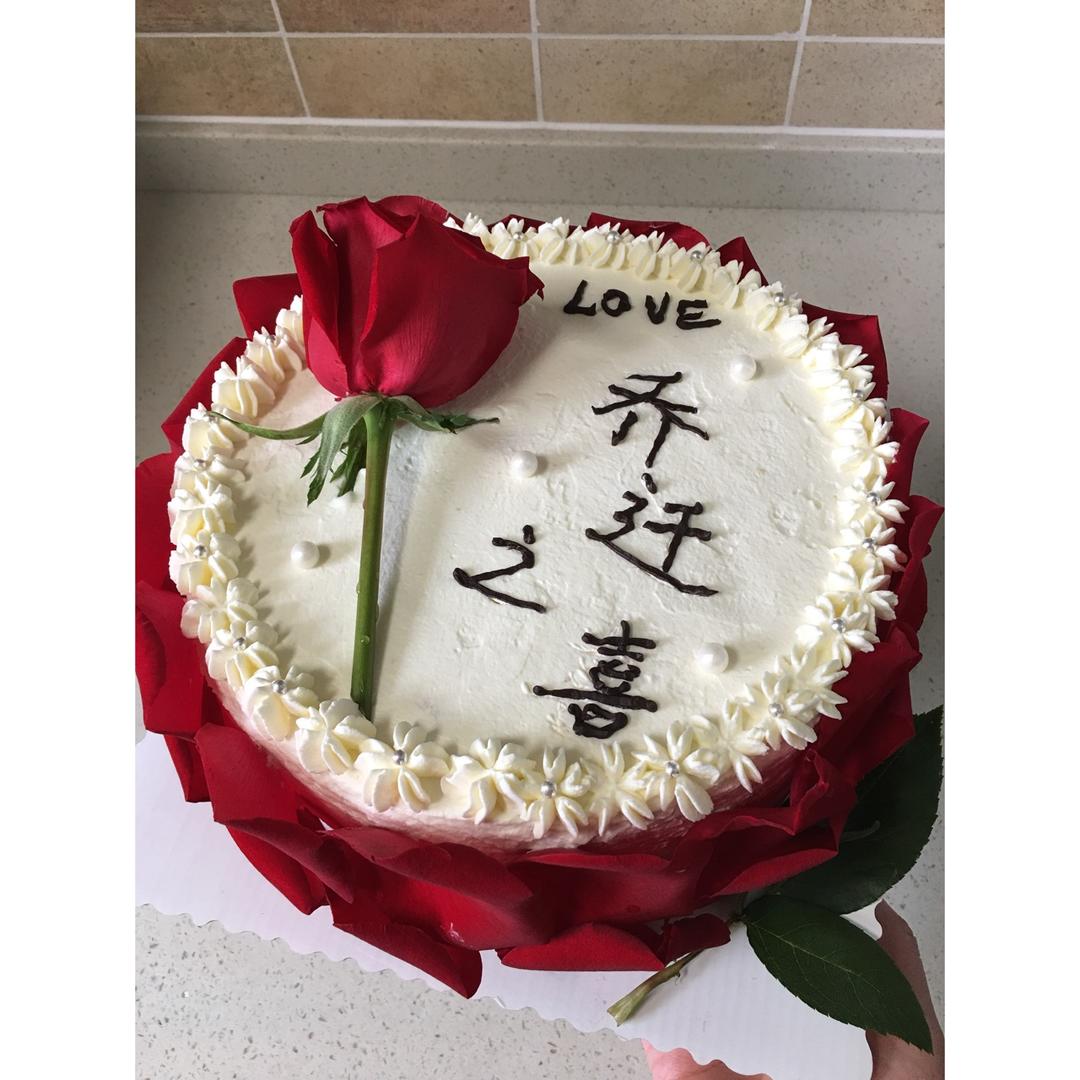 浪漫玫瑰花瓣蛋糕