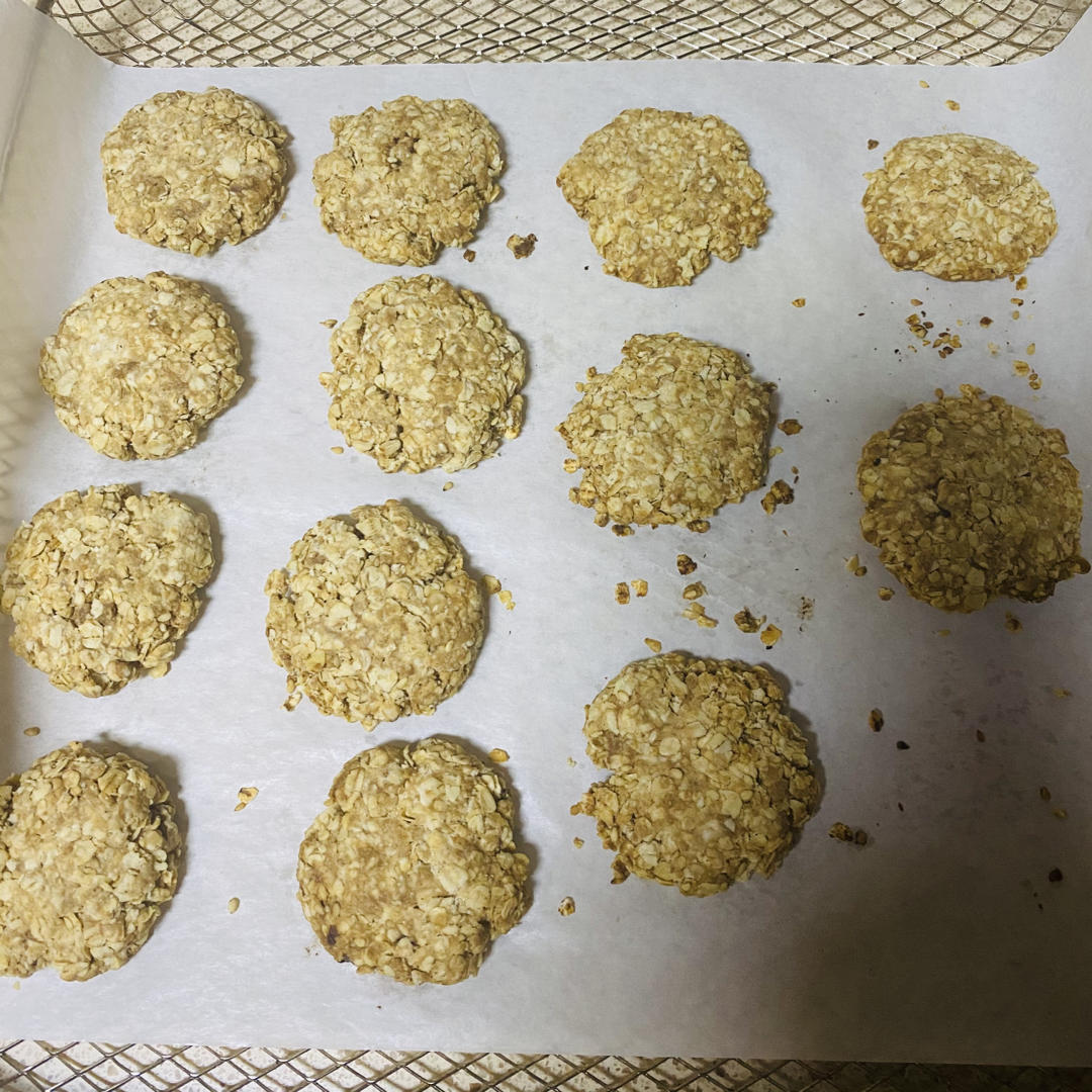 素食:有机燕麦芝麻大饼干