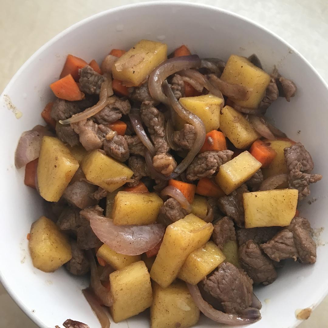 喷香羊肉焖饭