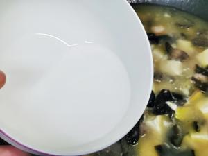 海参虾仁烩豆腐的做法 步骤8