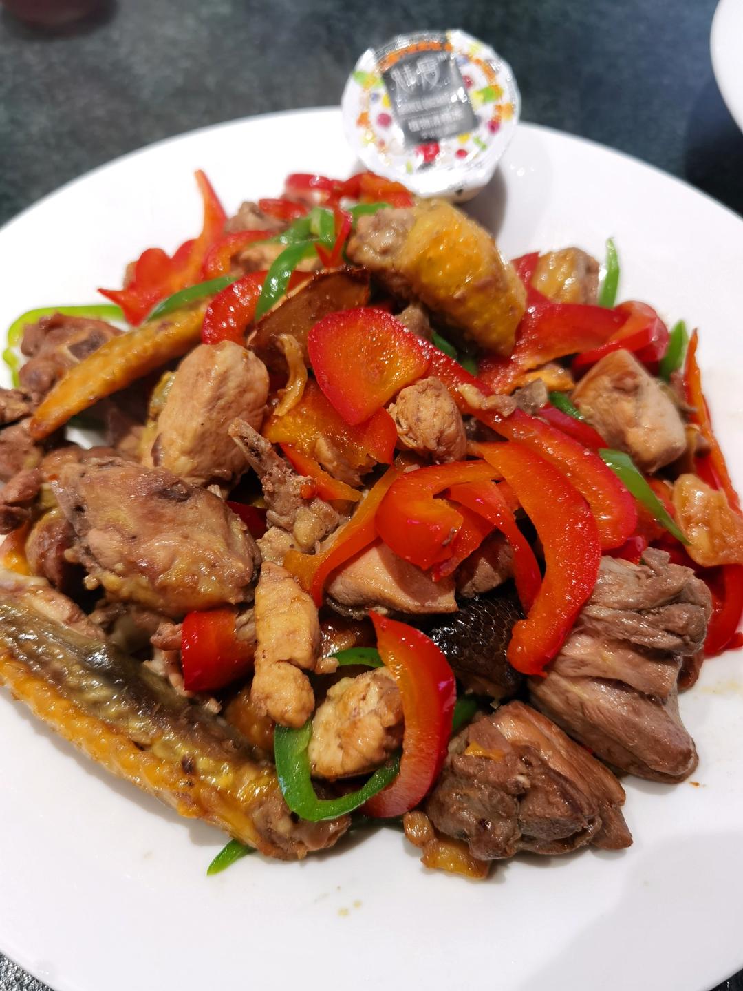 小炒鸡肉～青椒
