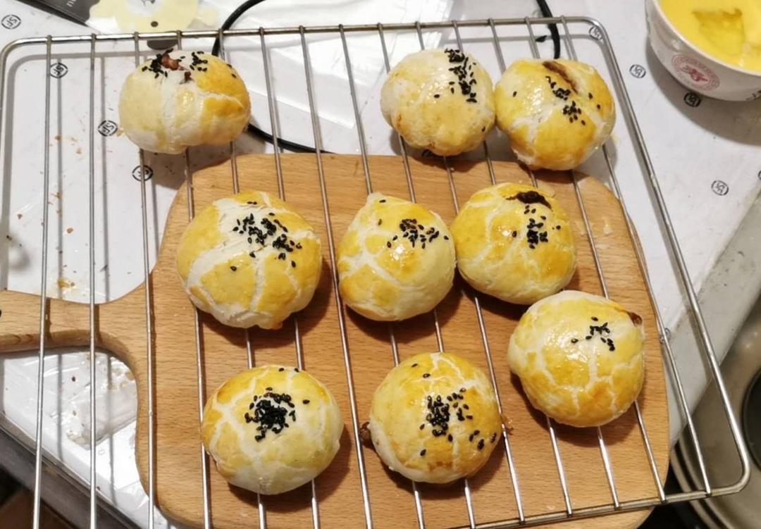 蛋黄酥