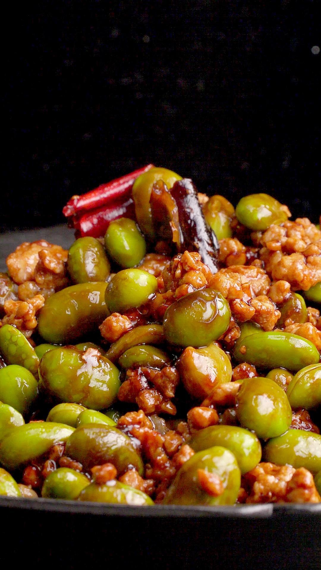 毛豆炒肉的做法