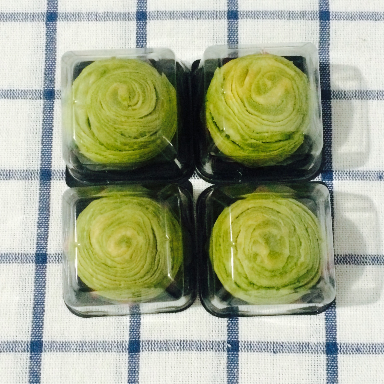 蛋黄酥~紫薯、抹茶、原味~花好月圆，中秋快乐~内附一次做六色蛋黄酥方法~