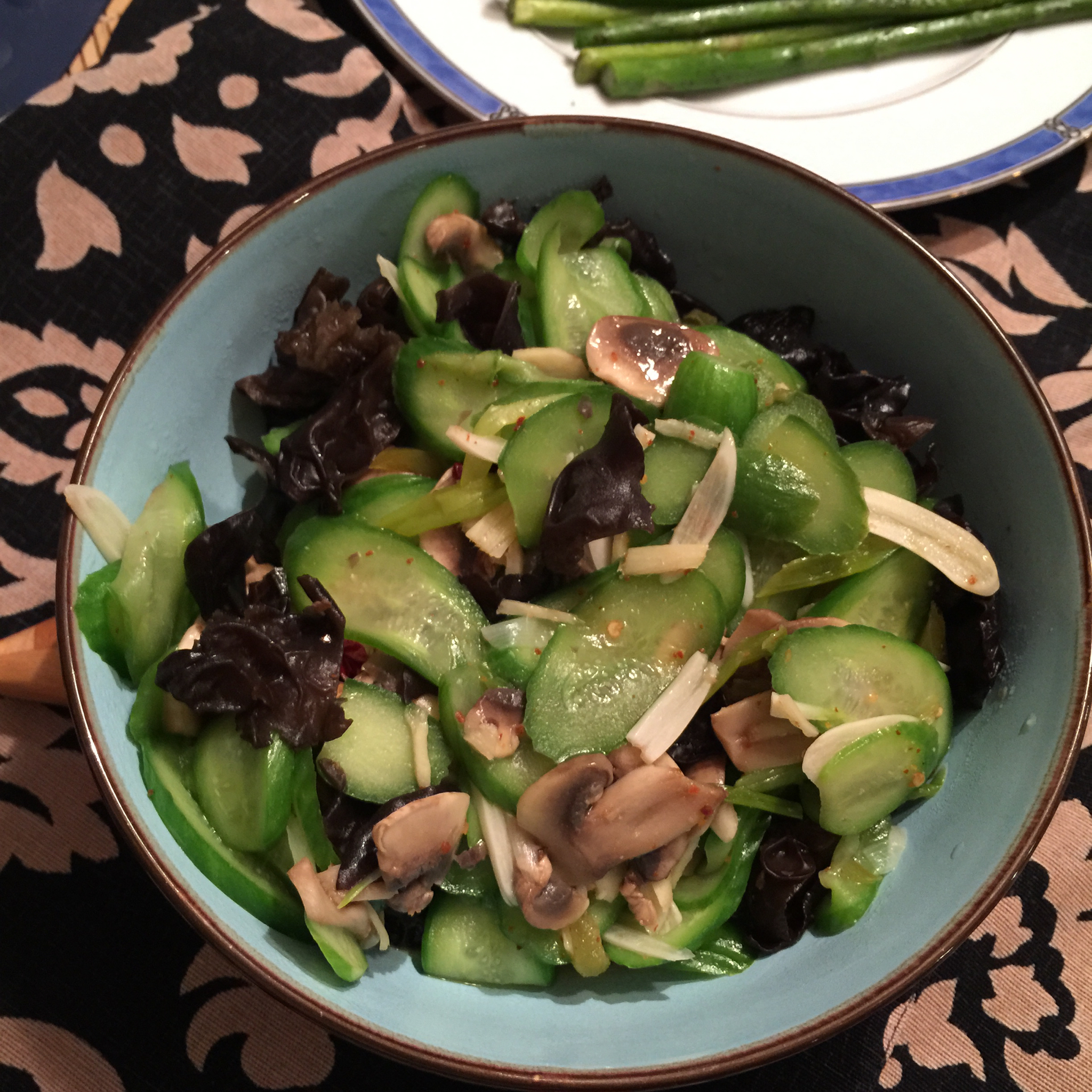 黄瓜木耳炒鸡蛋