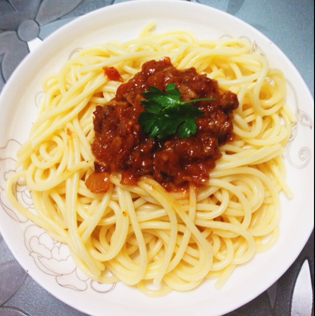 蕃茄蘑菇肉酱意大利面