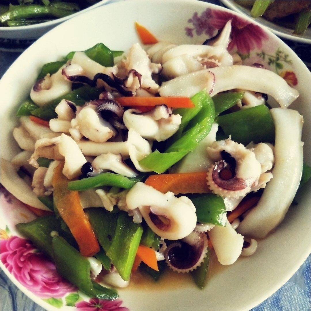 3967_0oyt做的爆炒青椒鲜墨鱼