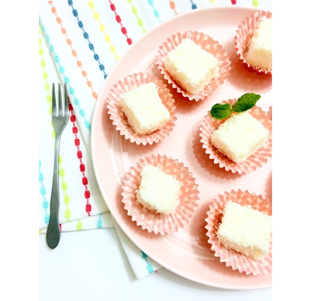 完胜85度C牛奶椰丝小方