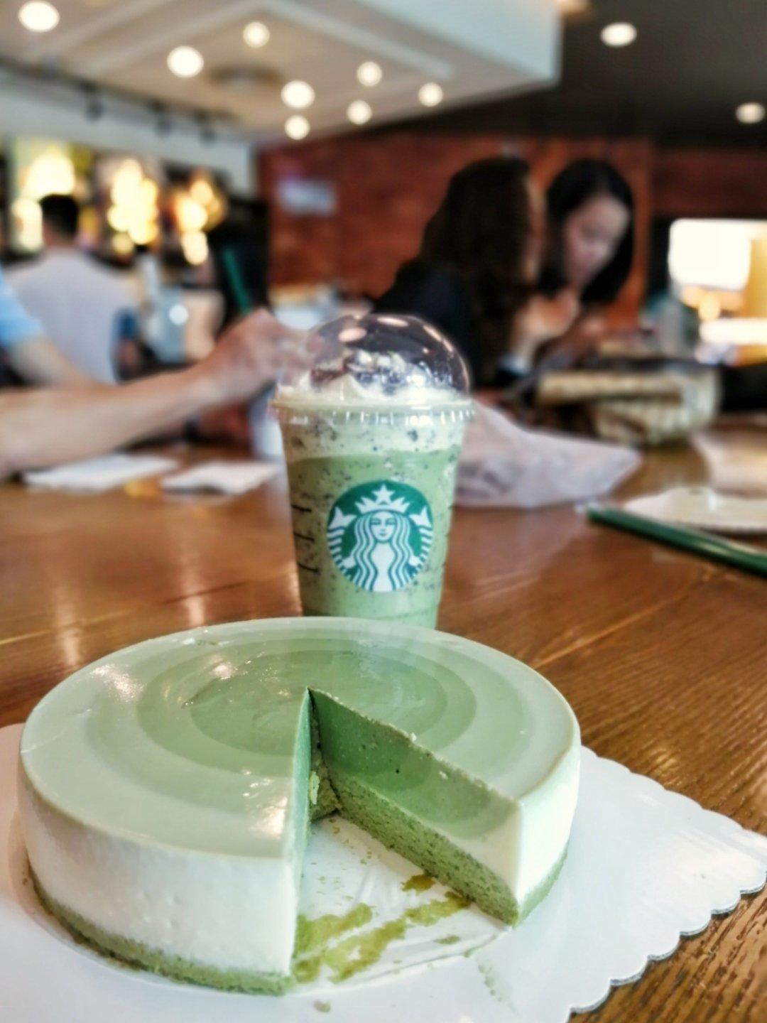 渐变抹茶慕斯蛋糕：我Amanda带着既美又作的抹茶甜点又来了！【曼食慢语】