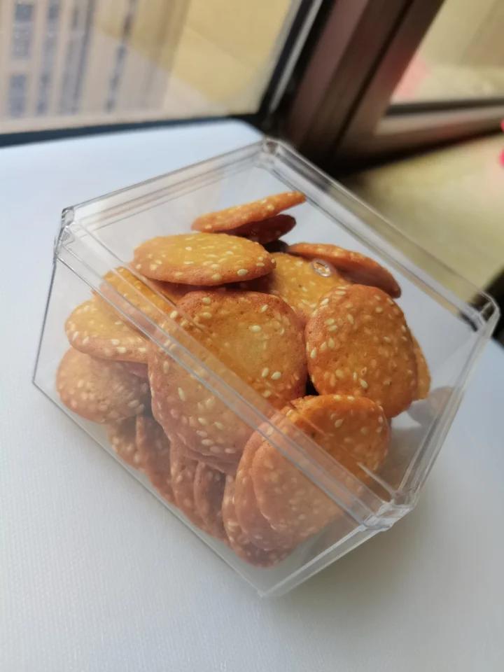 芝麻薄脆饼干