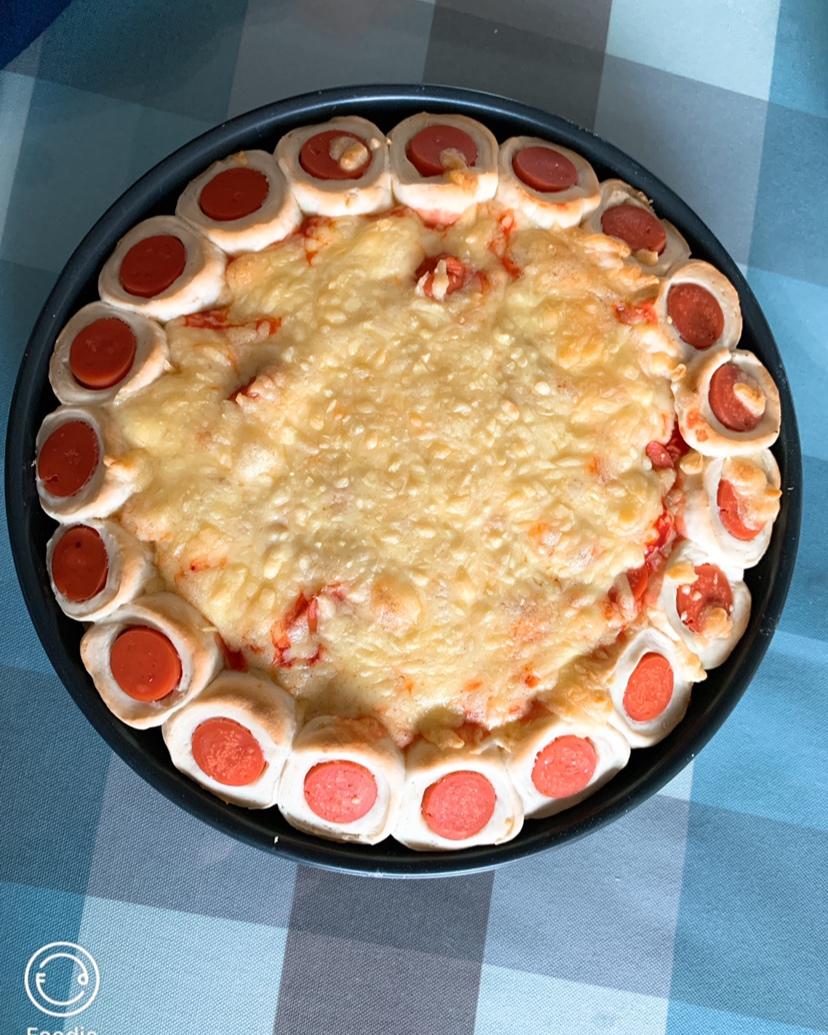 萨米肠蘑菇花边披萨