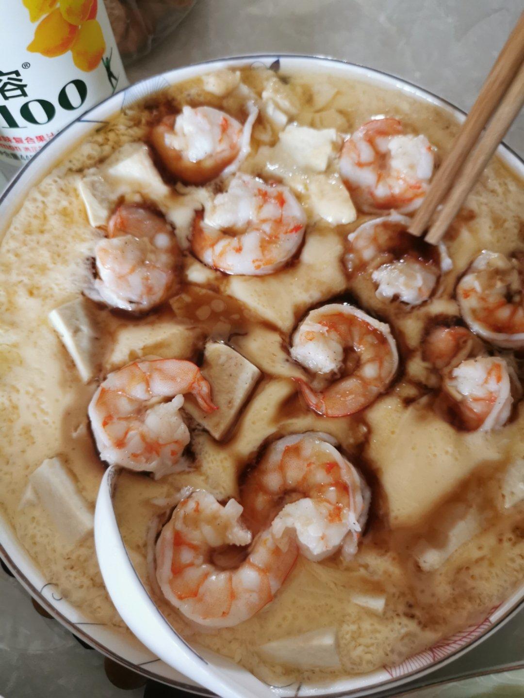 美味的虾仁豆腐鸡蛋羹