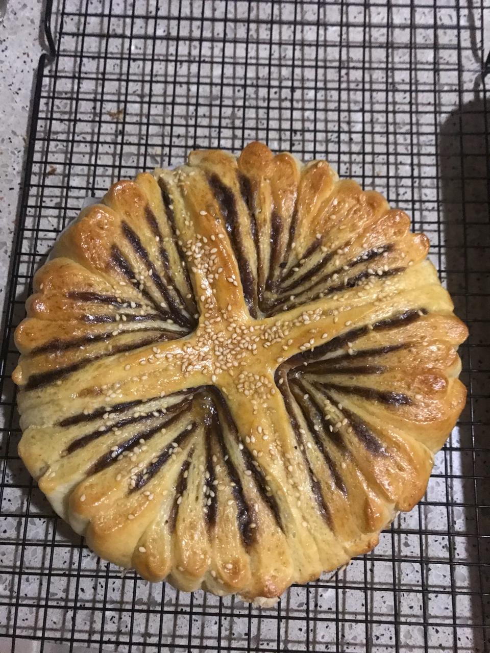 豆沙花式面包