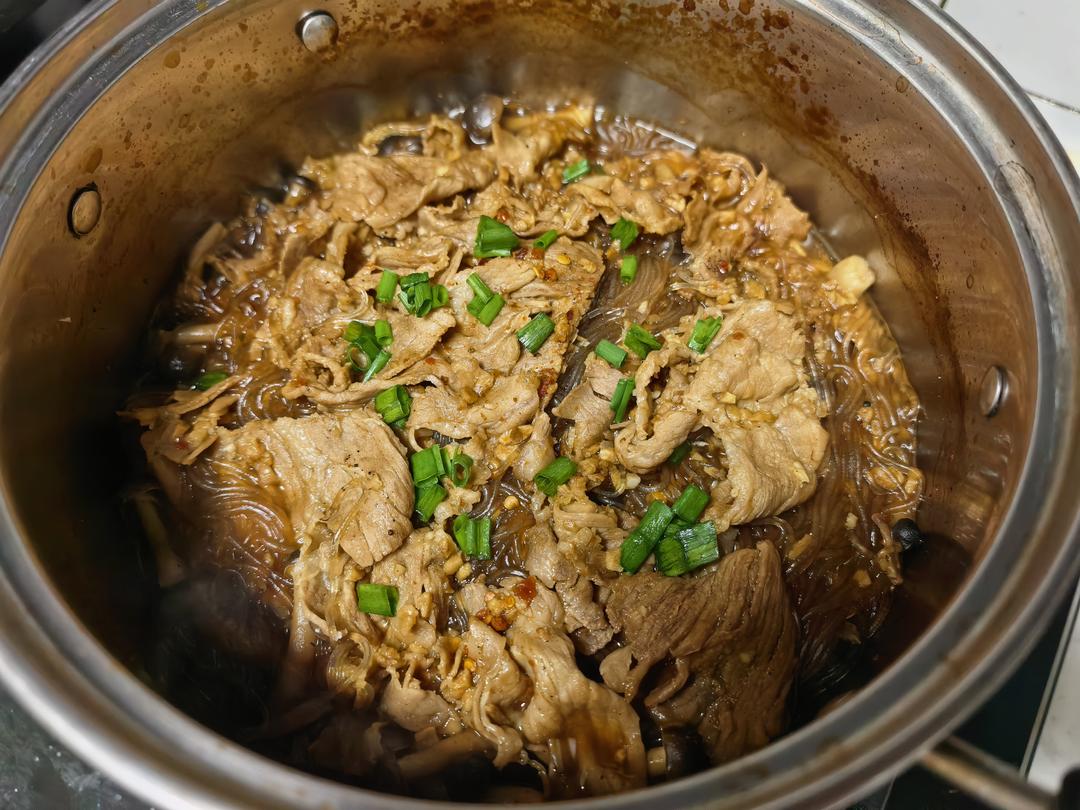 蒜香肥牛粉丝煲