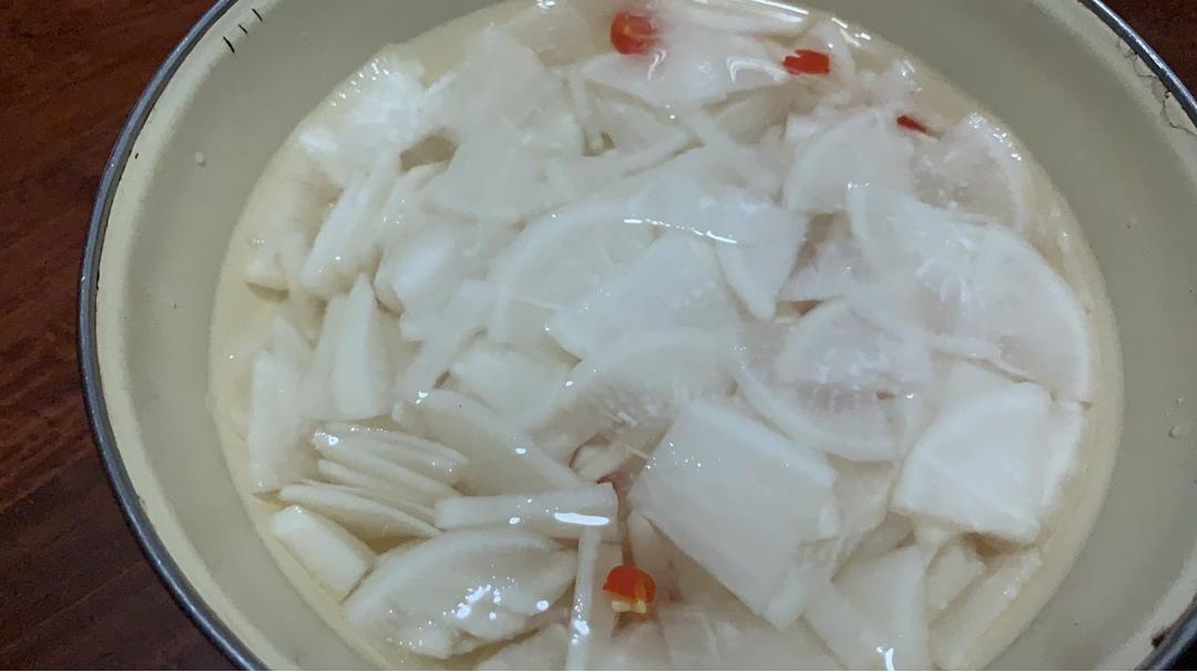 腌制酸萝卜
