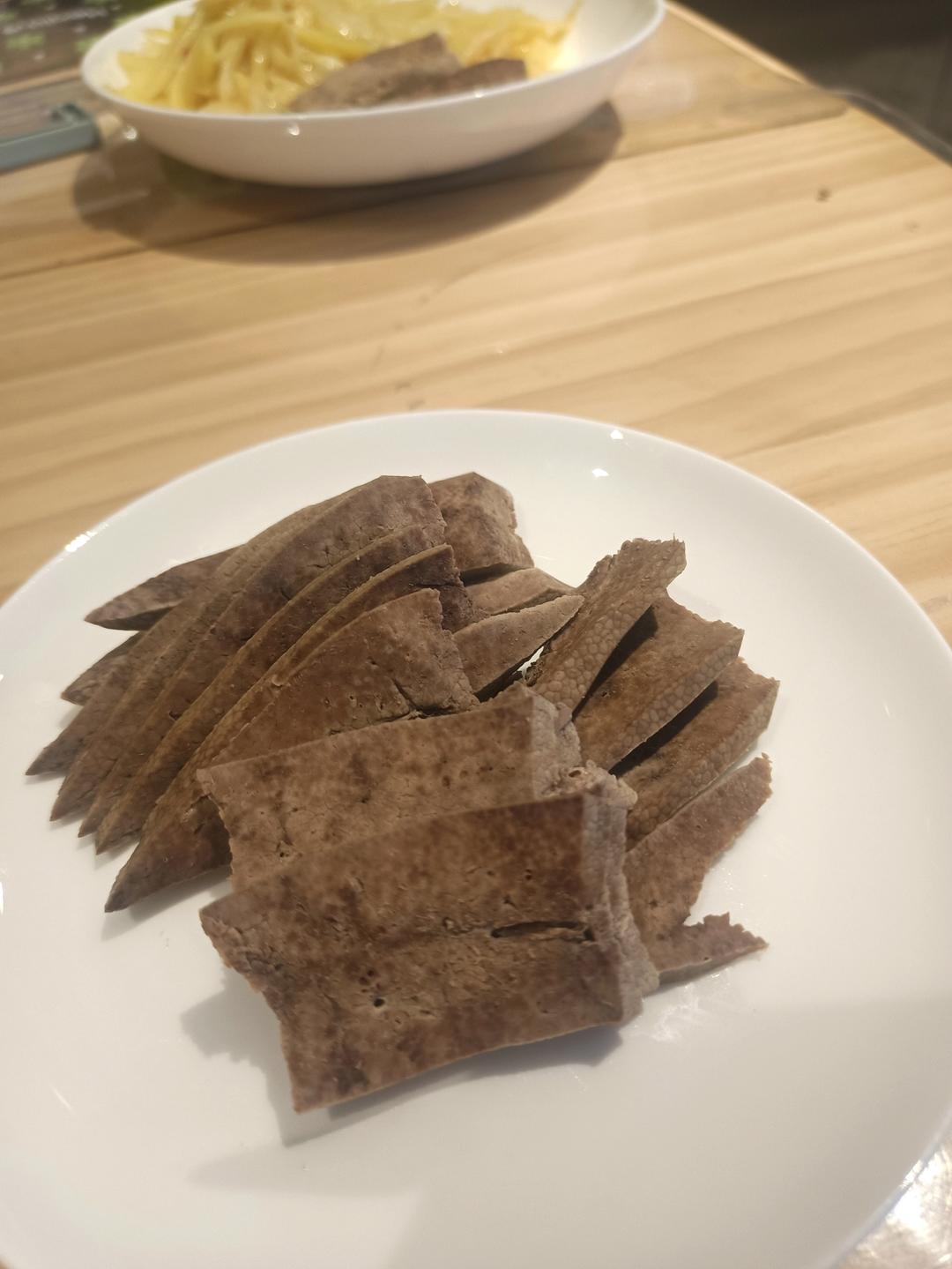 86岁奶奶教的盐水猪肝