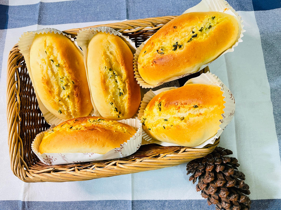 波兰种一次发酵咸面包（欧芹芝士蒜香面包）