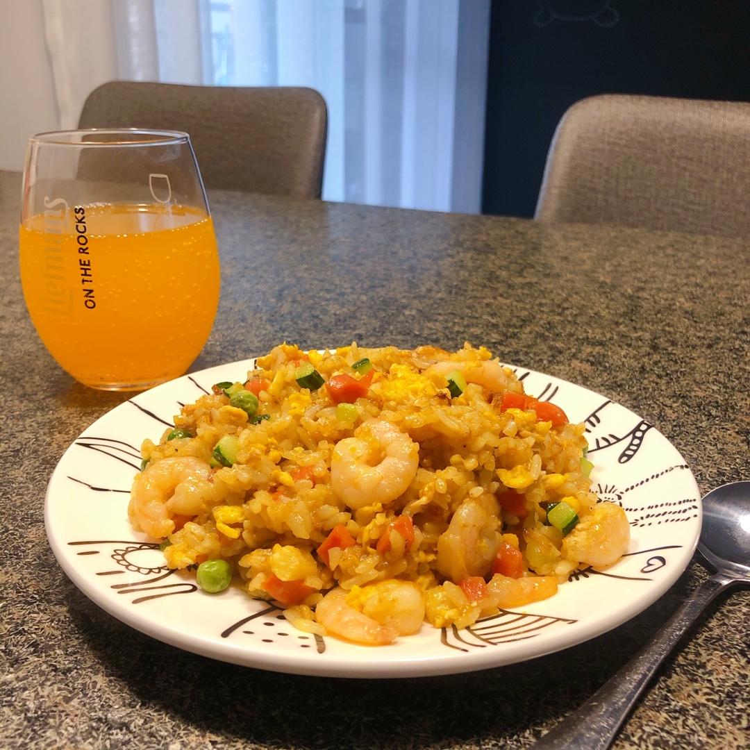 翻滚吧💥虾仁咖喱炒饭